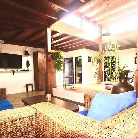 Malvasia Villa *